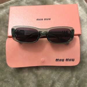 MIU MIU Sunglasses